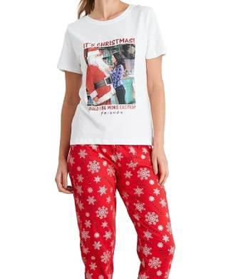 Friends Pyjama Its Christmas Set